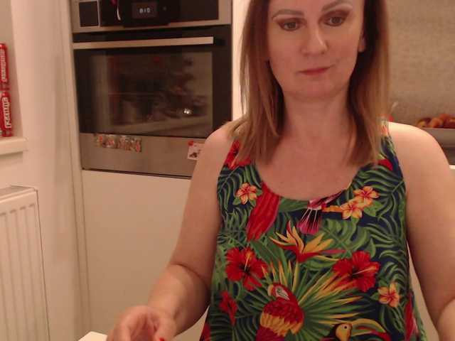 JacquiGray online show from July 10, 10:26 pm
