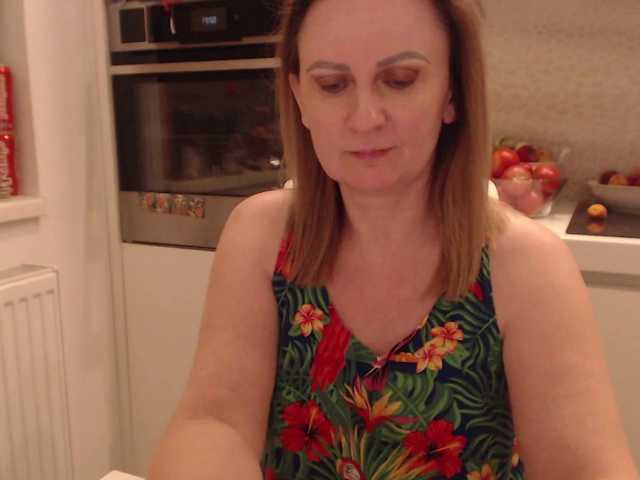 JacquiGray online show from July 10, 11:43 pm