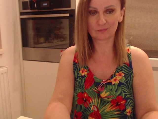 JacquiGray online show from July 28, 11:44 pm