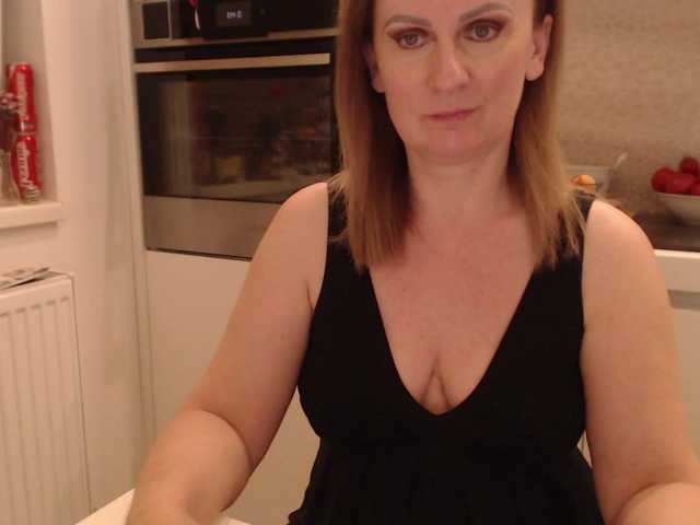 JacquiGray online show from August 1, 10:49 pm