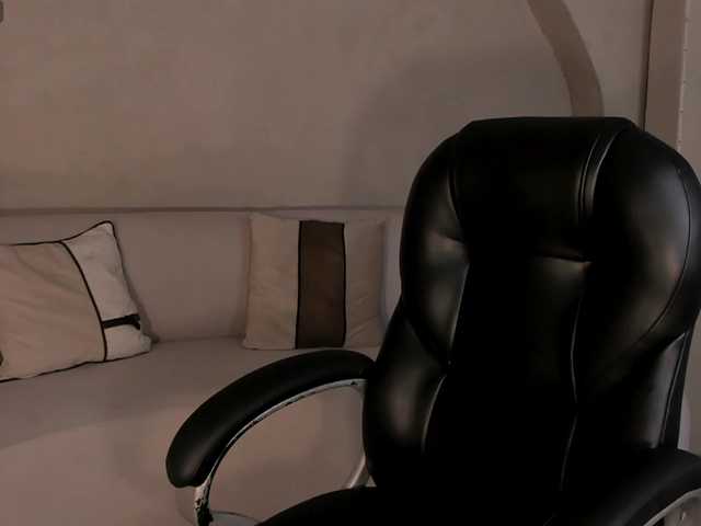 JadeEvans online show from August 3, 7:21 pm