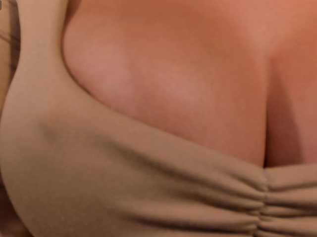 JadeEvans online show from August 14, 7:06 pm