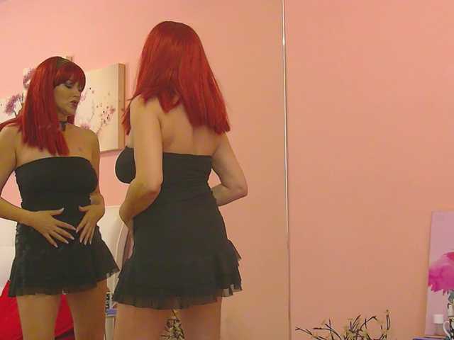 JadeRoyce online show from August 14, 7:56 am