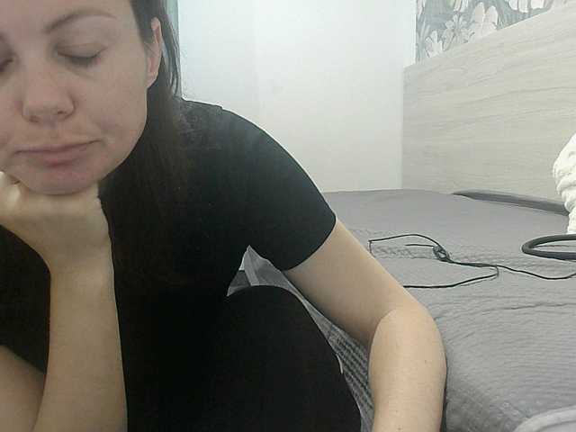 JanetJay online show from August 12, 5:21 am