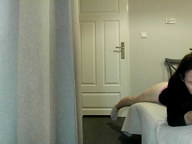 JanetJay online show from August 15, 6:45 pm