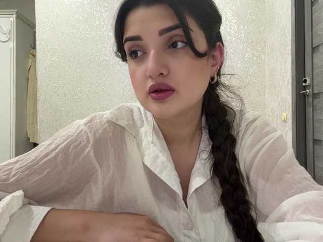 Izabel online show from August 13, 4:32 pm