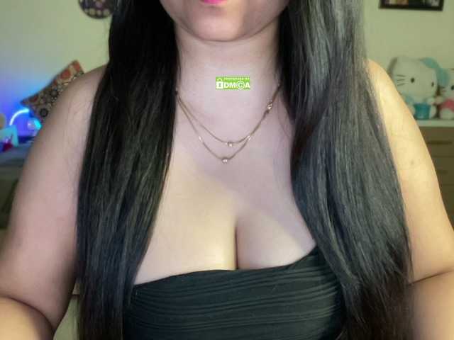 Jasmine6 online show from August 12, 9:28 pm