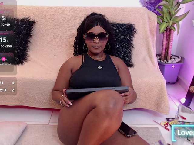 JasmineCampbell online show from June 30, 12:45 am
