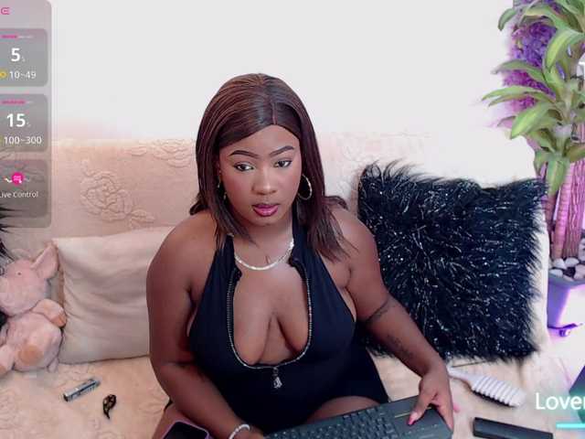 JasmineCampbell online show from August 15, 9:52 pm