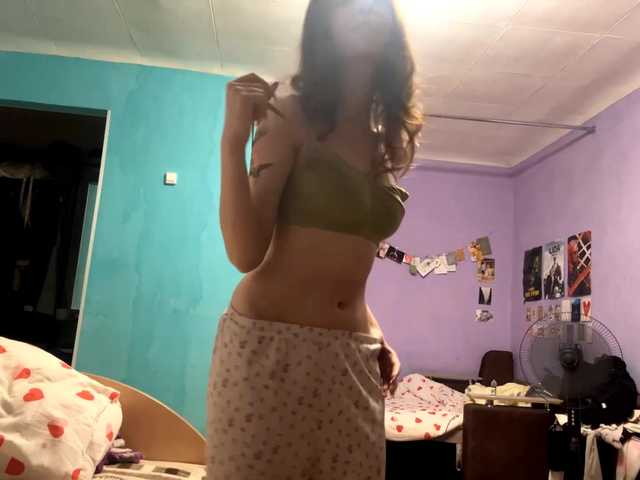 JazminKulju online show from July 3, 3:47 pm