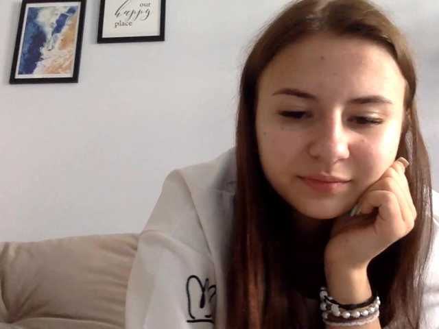 JeannaMullinax online show from August 18, 9:15 am