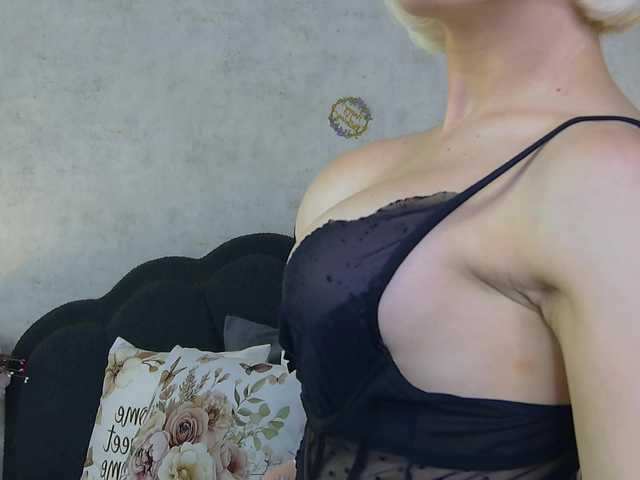 JeniferS online show from August 13, 5:21 am