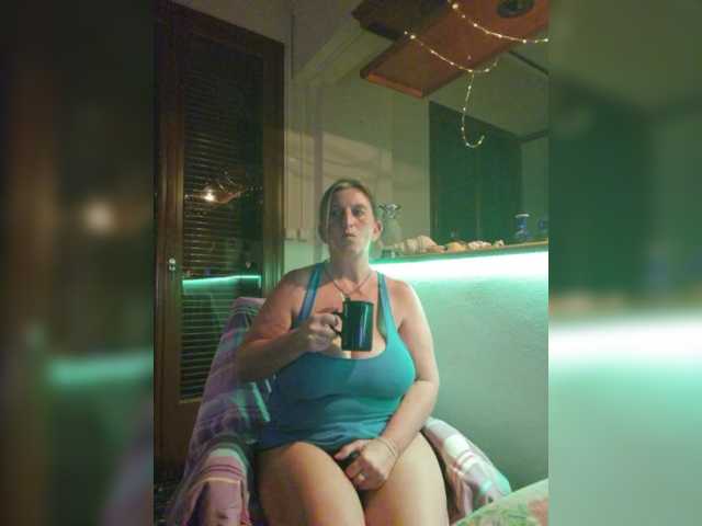 JennaDeluxe online show from August 11, 1:18 am