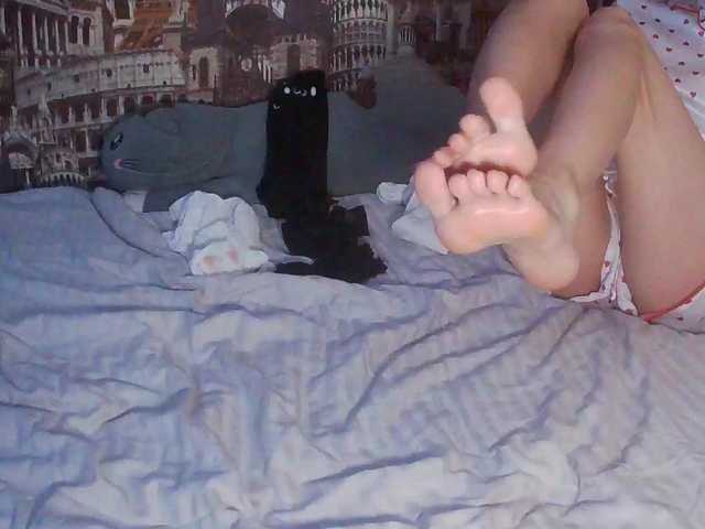 Jennylegs online show from August 2, 9:44 pm