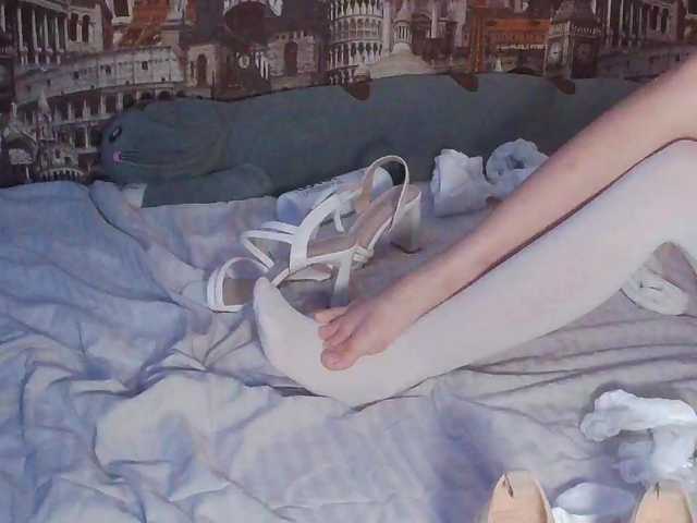 Jennylegs online show from August 2, 11:55 pm
