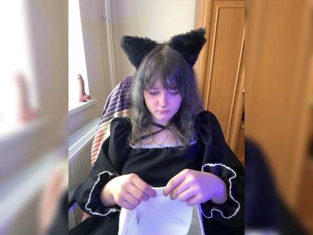 Jinxie online show from April 5, 10:23 am
