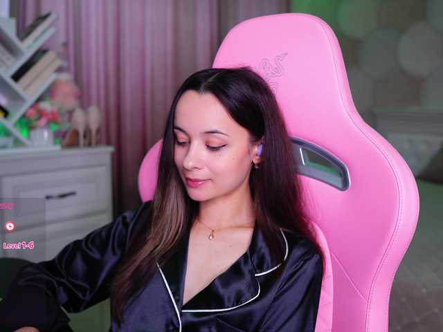 JuicyAngel online show from August 13, 1:58 pm