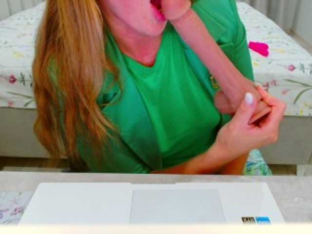 JuicyGloss online show from August 14, 5:38 pm