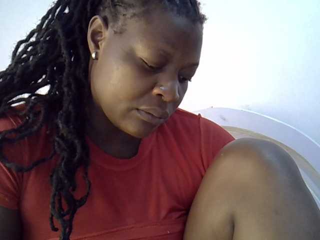 Juicyass-02 online show from August 12, 7:22 am