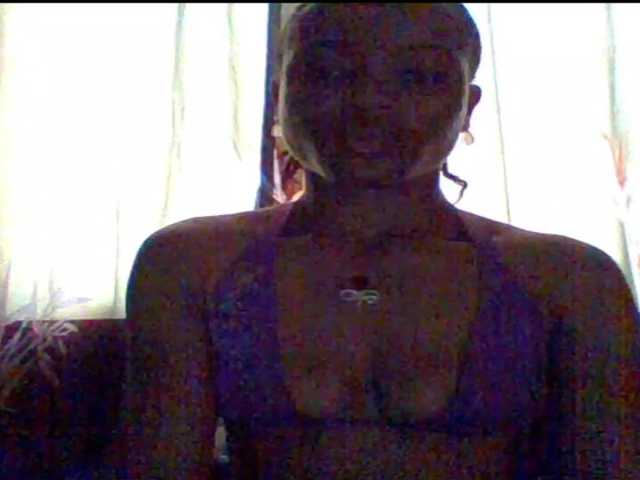 Juicypussy222 online show from July 23, 8:27 am
