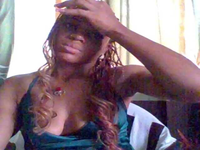 Juicypussy222 online show from August 15, 4:33 pm