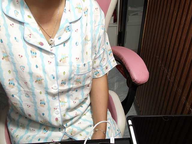 Julia98 online show from July 29, 5:36 am