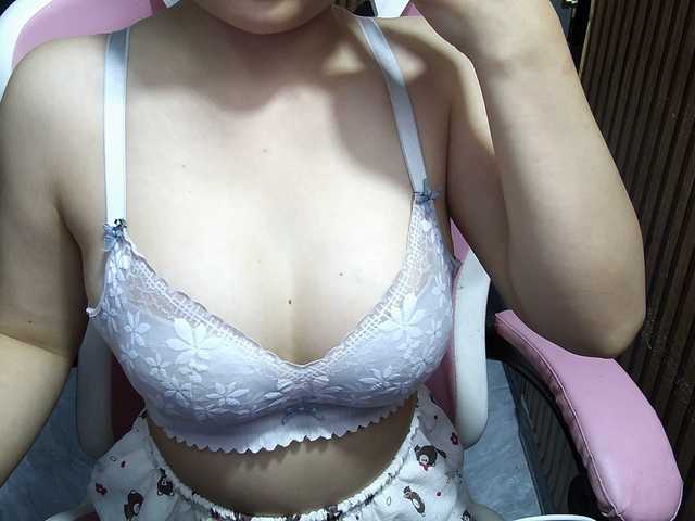 Julia98 online show from July 31, 8:20 am