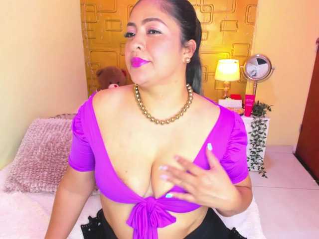 JuliaHaye online show from July 23, 2:58 am