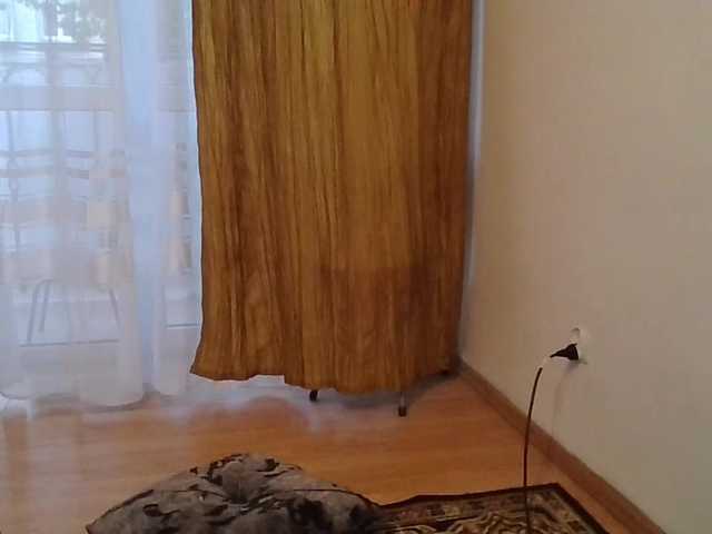 JuliaWetDream online show from August 8, 5:46 pm