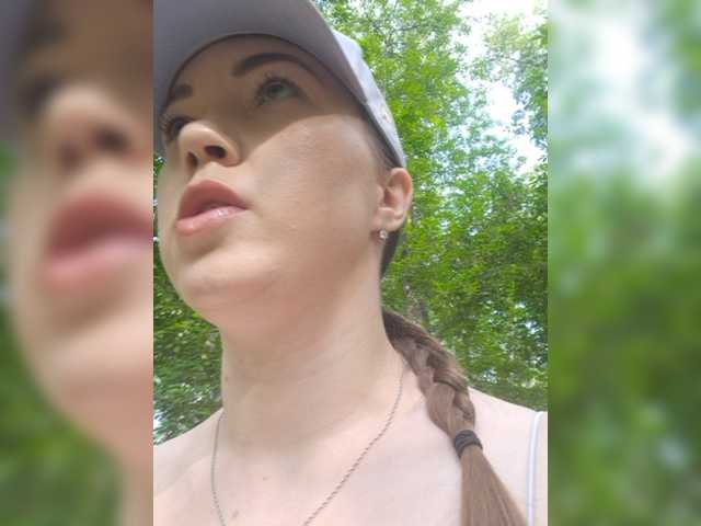 Juli  berry online show from June 2, 11:02 am