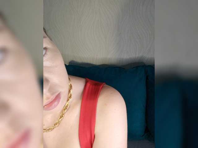 Juli  berry online show from July 6, 3:54 am