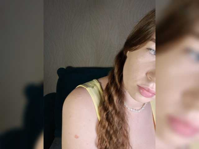 Juli  berry online show from July 27, 2:06 am