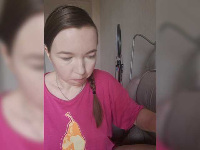 Juli  berry online show from August 16, 7:56 am