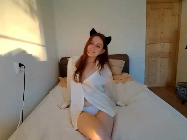 JulietSabot online show from August 8, 5:35 pm