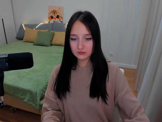 JulietteMonli online show from September 1, 3:29 am