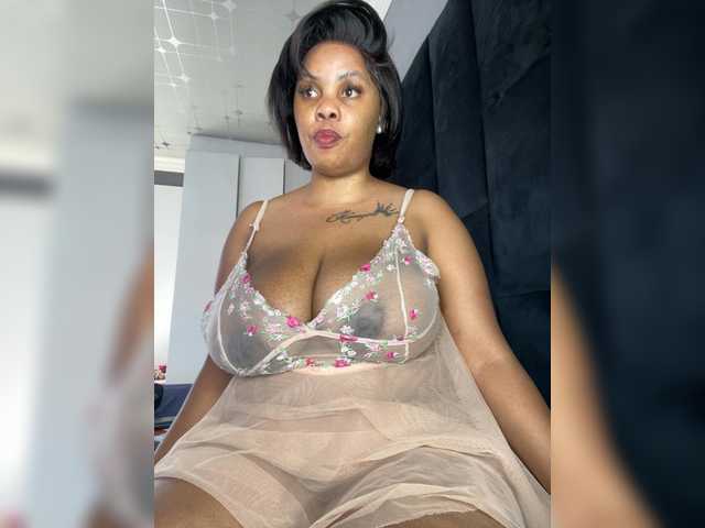 JunePussy online show from July 26, 9:14 am