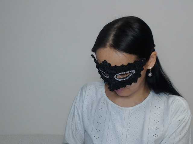 Just---me online show from August 12, 4:04 am