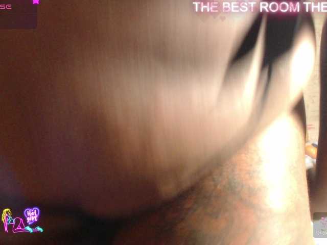 KARLAFREAKK online show from March 9, 3:19 pm