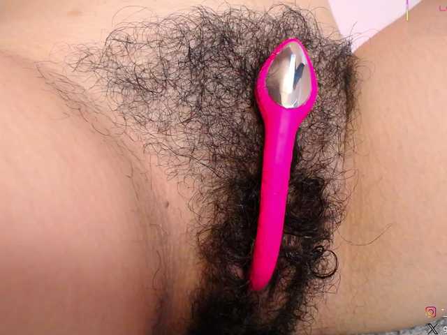 KAROLKAT online show from August 29, 5:45 pm