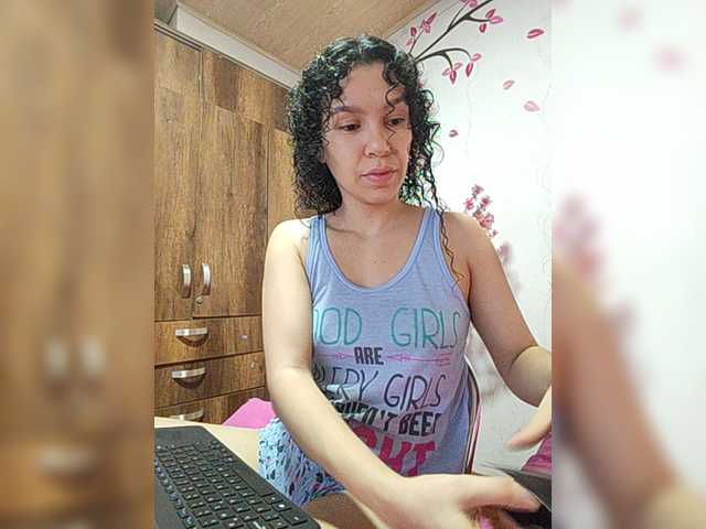 KAROLKAT online show from August 30, 3:39 am