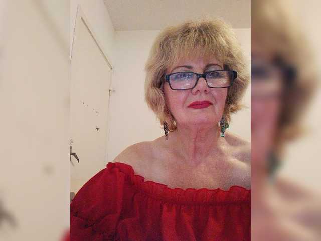 KASANDRABOLOSHKA online show from July 30, 9:10 pm