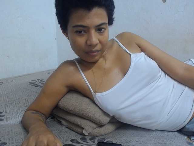 Katiuska 32 online show from July 31, 1:23 am
