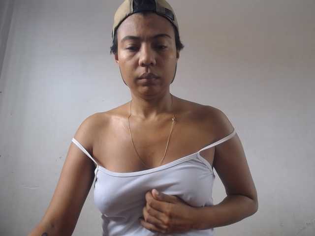 Katiuska 32 online show from July 31, 4:13 pm