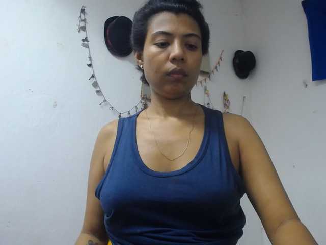 Katiuska 32 online show from August 15, 2:15 am