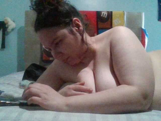 Kandykay online show from April 18, 6:50 pm