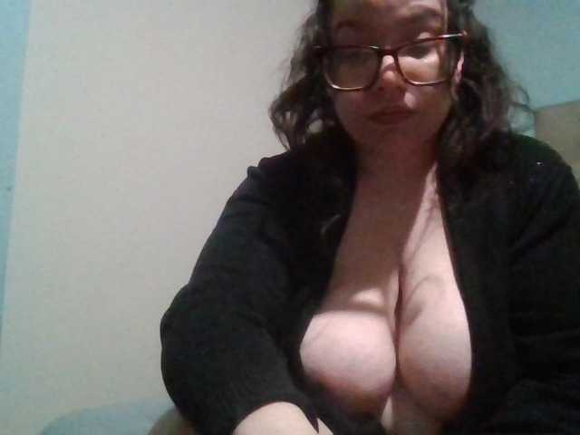 Kandykay online show from June 5, 5:01 am