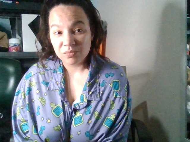 Kandykay online show from August 13, 4:15 am