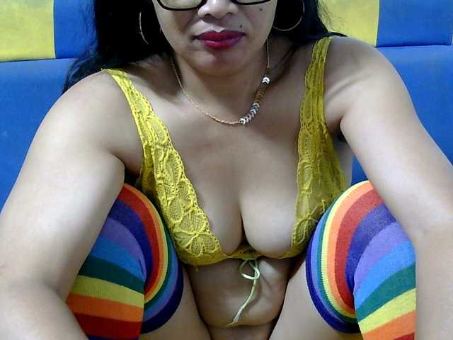 Karenne online show from August 13, 6:00 pm
