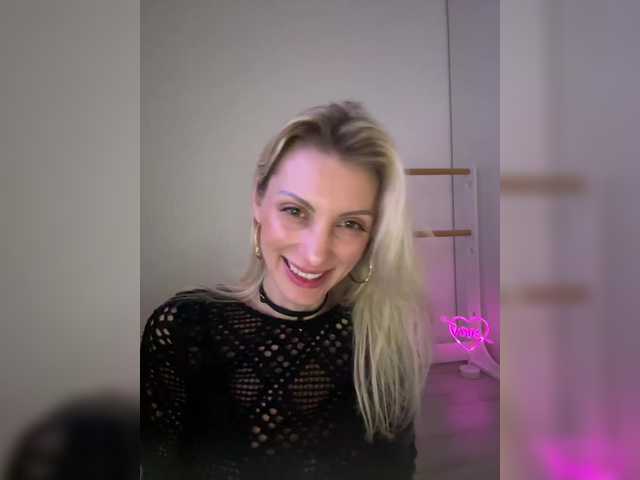KarinaSimka online show from May 11, 8:44 pm