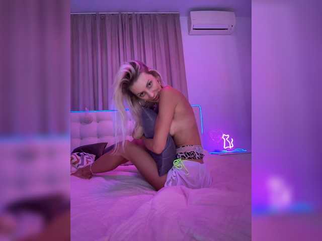 KarinaSimka online show from June 13, 11:23 pm
